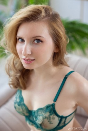 Minnie Lighter Her Hands Exploring Her Silky Curves