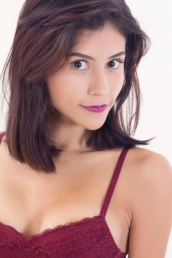 Exotic, petite babe auditions