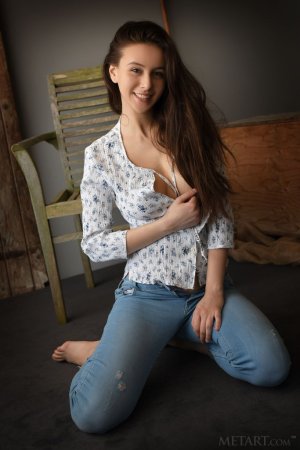 Fantastic brunette likes to pose photo 8